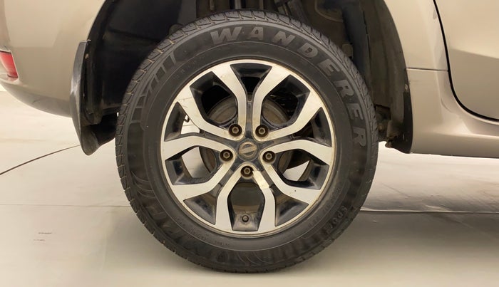 2014 Nissan Terrano XV D THP 110 PS, Diesel, Manual, 88,832 km, Right Rear Wheel