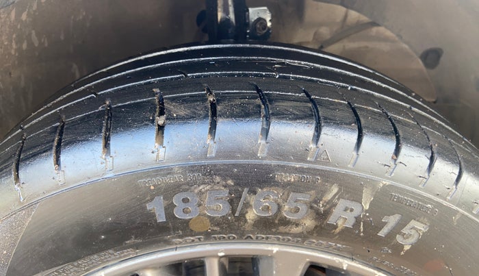 2020 Maruti Ertiga ZXI SHVS, Petrol, Manual, 1,21,578 km, Right Front Tyre Tread