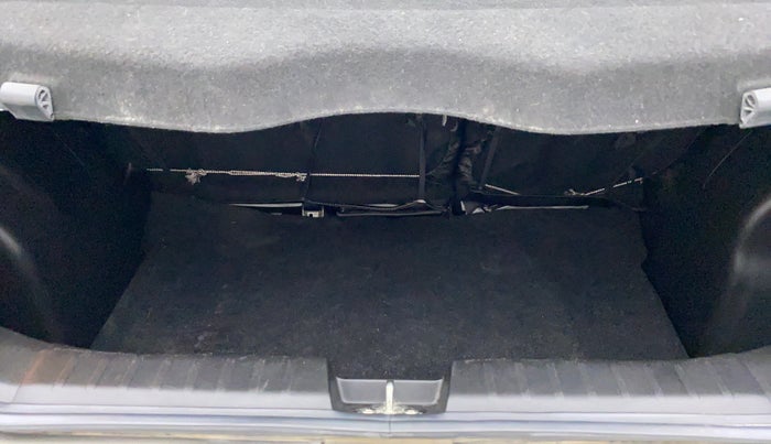 2019 Toyota Glanza V MT PETROL, Petrol, Manual, 18,485 km, Boot Inside