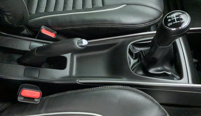 2019 Toyota Glanza V MT PETROL, Petrol, Manual, 18,485 km, Gear Lever