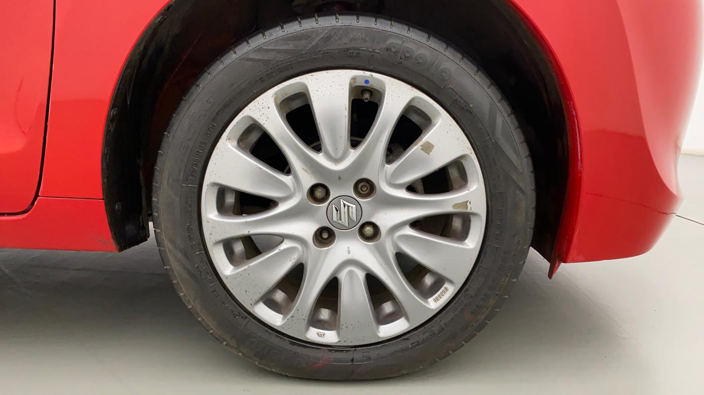 2017 Maruti Baleno ZETA PETROL 1.2, Petrol, Manual, 34,128 km, Right Front Wheel