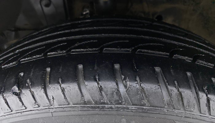 2015 Honda City V MT PETROL, Petrol, Manual, 86,562 km, Left Front Tyre Tread