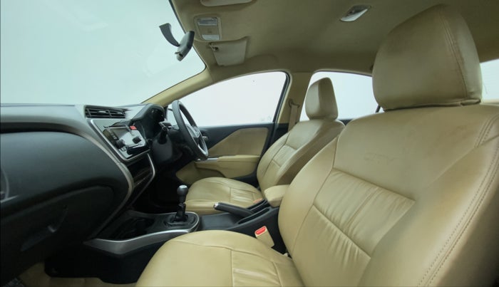 2015 Honda City V MT PETROL, Petrol, Manual, 86,562 km, Right Side Front Door Cabin