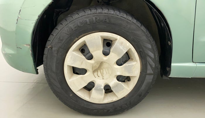 2010 Maruti A Star VXI, Petrol, Manual, 66,852 km, Left Front Wheel