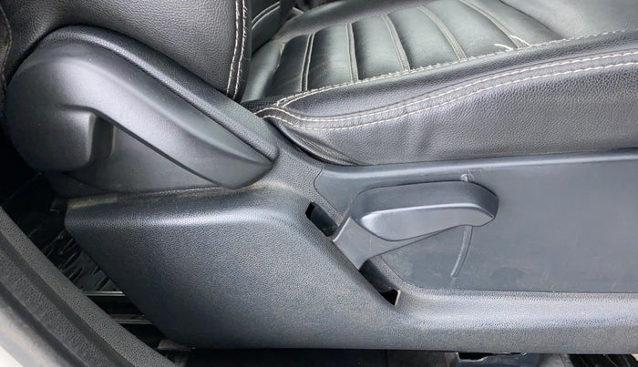 2018 Ford Ecosport 1.5TITANIUM TDCI, Diesel, Manual, 74,204 km, Driver Side Adjustment Panel