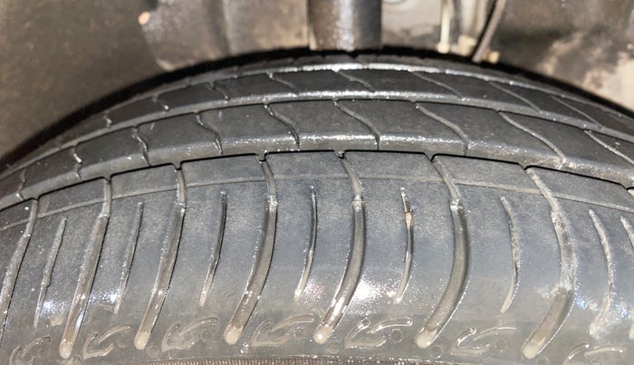 2023 Tata Tiago XT PETROL, Petrol, Manual, 5,974 km, Right Front Tyre Tread