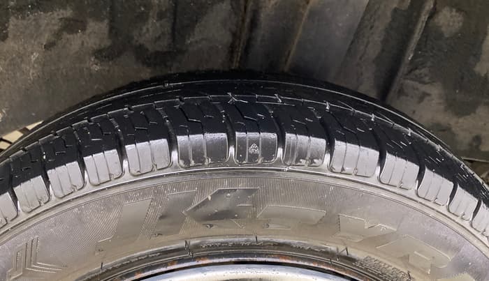 2019 Renault TRIBER RXT, Petrol, Manual, 74,312 km, Left Rear Tyre Tread