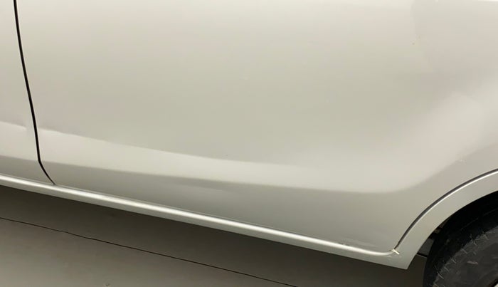 2021 Maruti Alto LXI CNG, CNG, Manual, 67,952 km, Rear left door - Slightly dented