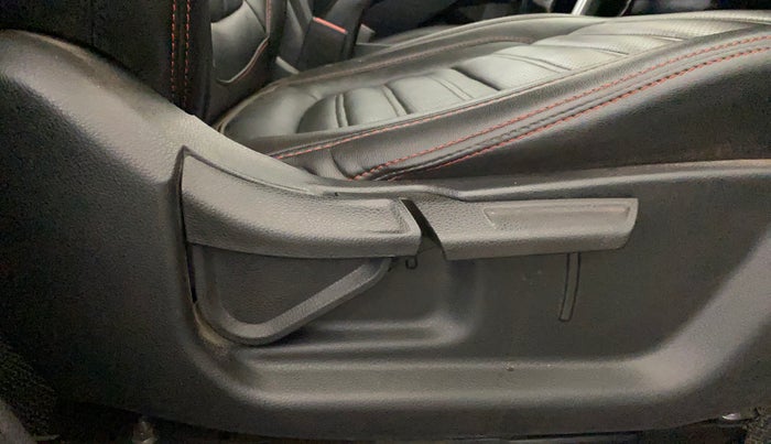 2022 KIA SELTOS HTK PLUS 1.5 IMT, Petrol, Manual, 68,922 km, Driver Side Adjustment Panel