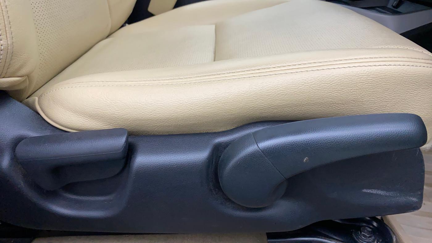 2017 Honda City 1.5L I-VTE V CVT, Petrol, Automatic, 53,884 km, Driver Side Adjustment Panel