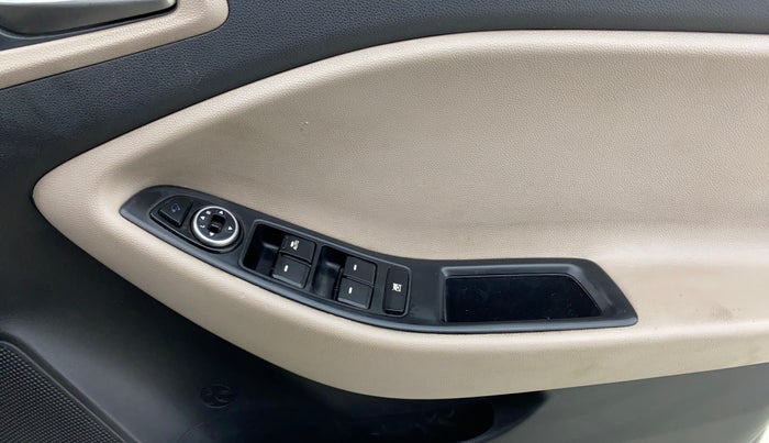 2015 Hyundai Elite i20 ASTA 1.2, Petrol, Manual, 72,021 km, Driver Side Door Panels Control