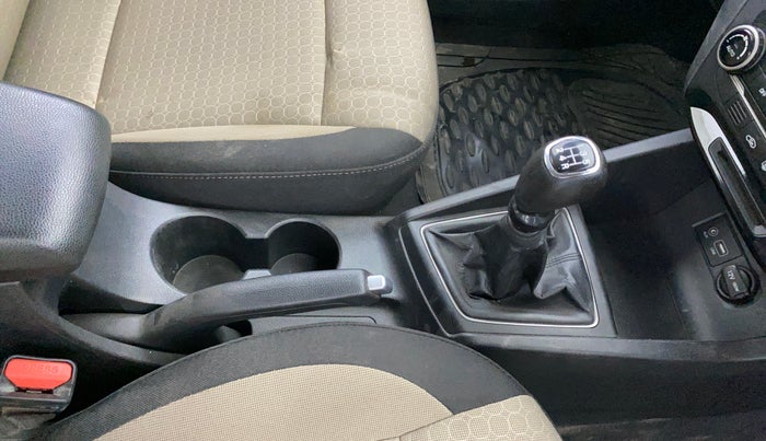 2015 Hyundai Elite i20 ASTA 1.2, Petrol, Manual, 72,021 km, Gear Lever