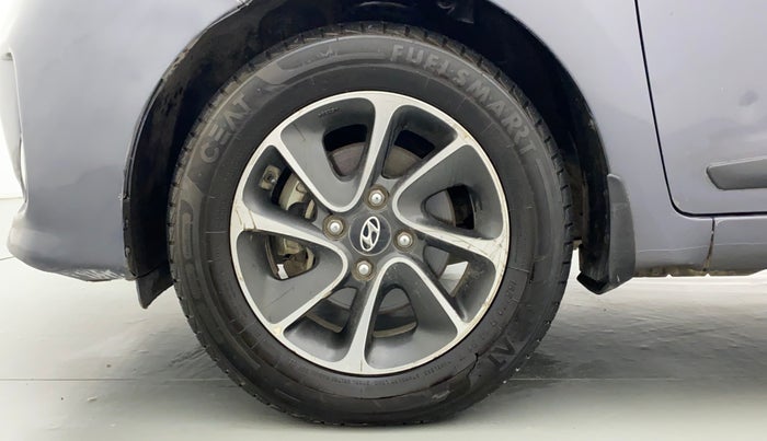 2017 Hyundai Grand i10 SPORTZ (O) 1.2 AT VTVT, Petrol, Automatic, 72,575 km, Left Front Wheel