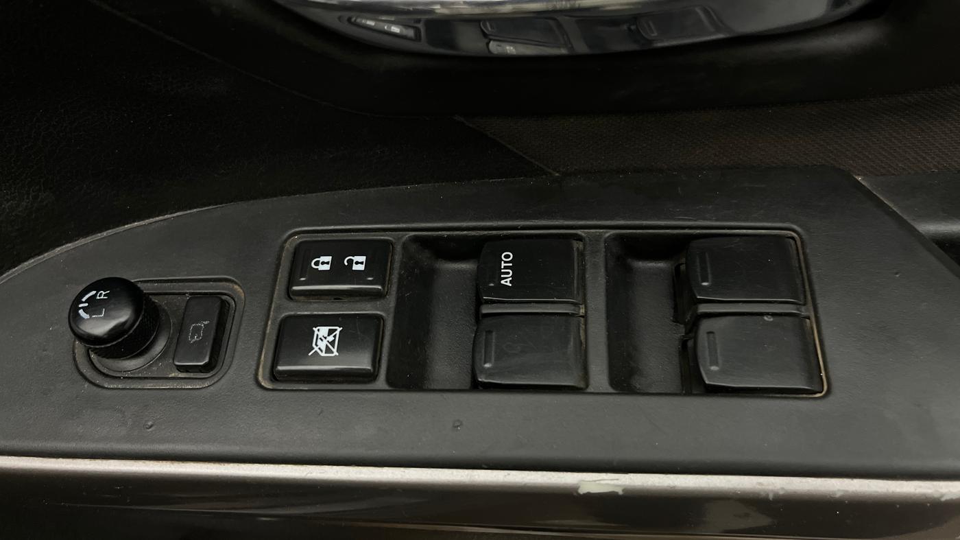 2020 Maruti S Cross DELTA 1.5, Petrol, Manual, 89,177 km, Driver Side Door Panels Control