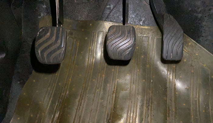 2018 Renault Kwid RXL, Petrol, Manual, 34,538 km, Pedals