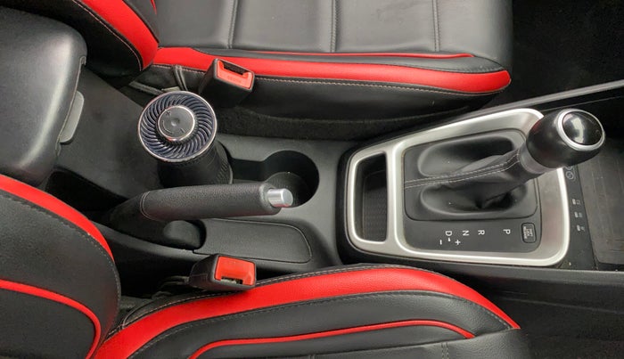 2020 Hyundai VENUE SX PLUS 1.0 TURBO DCT, Petrol, Automatic, 30,638 km, Gear Lever