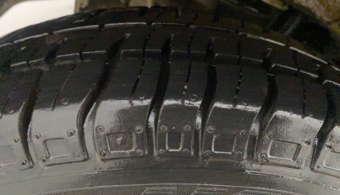 2012 Maruti Alto 800 LXI, Petrol, Manual, 9,808 km, Right Rear Tyre Tread