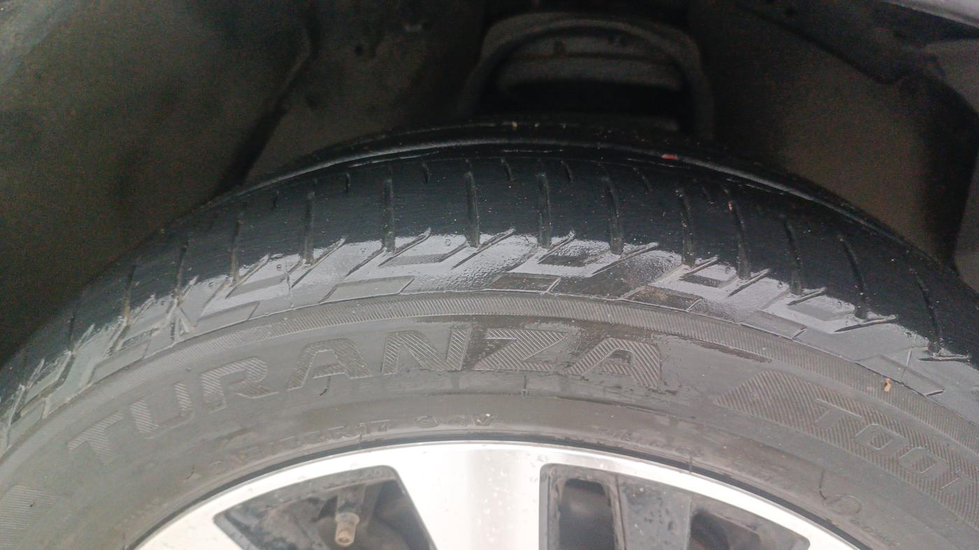 2021 Toyota Innova Crysta 2.4 ZX AT 7 STR, Diesel, Automatic, 44,410 km, Right Front Tyre Tread