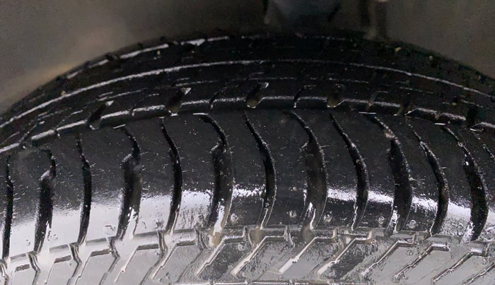 2018 Maruti Alto K10 VXI P, Petrol, Manual, 6,732 km, Left Front Tyre Tread