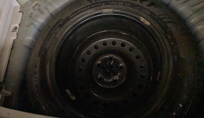 2021 Mahindra XUV300 W8 1.2 PETROL, Petrol, Manual, 74,316 km, Spare Tyre