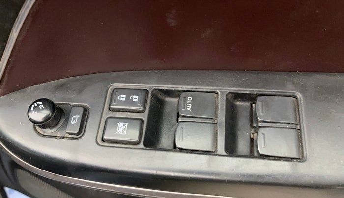 2019 Maruti Baleno DELTA PETROL 1.2, Petrol, Manual, 99,799 km, Driver Side Door Panels Control