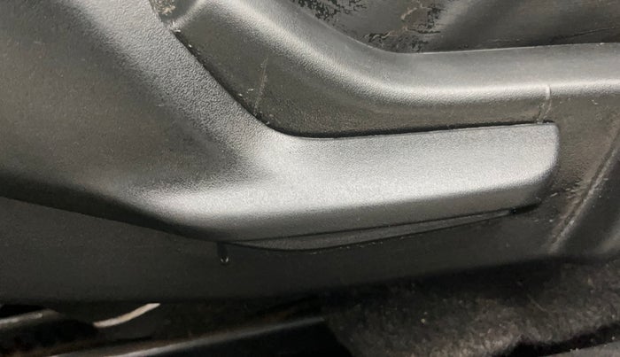 2019 Maruti Baleno DELTA PETROL 1.2, Petrol, Manual, 99,799 km, Driver Side Adjustment Panel