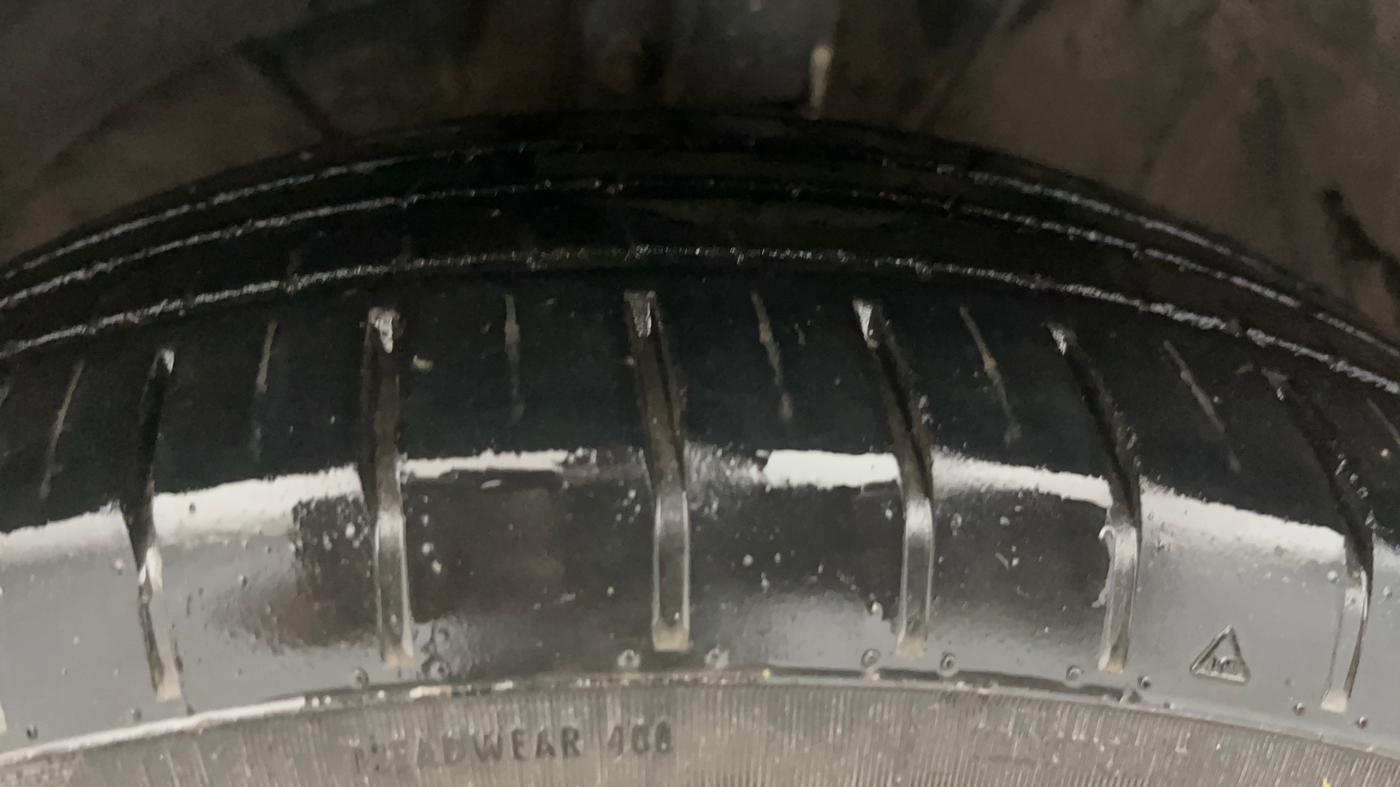 2019 Maruti Baleno DELTA PETROL 1.2, Petrol, Manual, 99,751 km, Left Front Tyre Tread