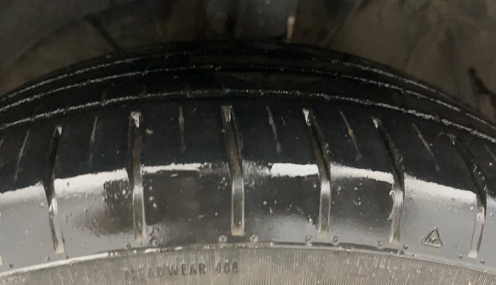 2019 Maruti Baleno DELTA PETROL 1.2, Petrol, Manual, 99,799 km, Left Front Tyre Tread