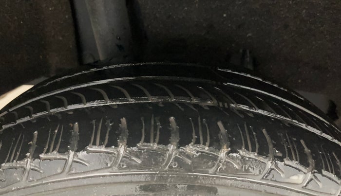 2019 Maruti Baleno DELTA PETROL 1.2, Petrol, Manual, 99,799 km, Right Rear Tyre Tread