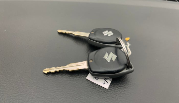 2019 Maruti Baleno DELTA PETROL 1.2, Petrol, Manual, 99,799 km, Key Close Up