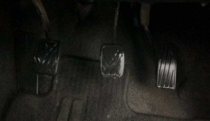 2019 Maruti Baleno DELTA PETROL 1.2, Petrol, Manual, 99,799 km, Pedals