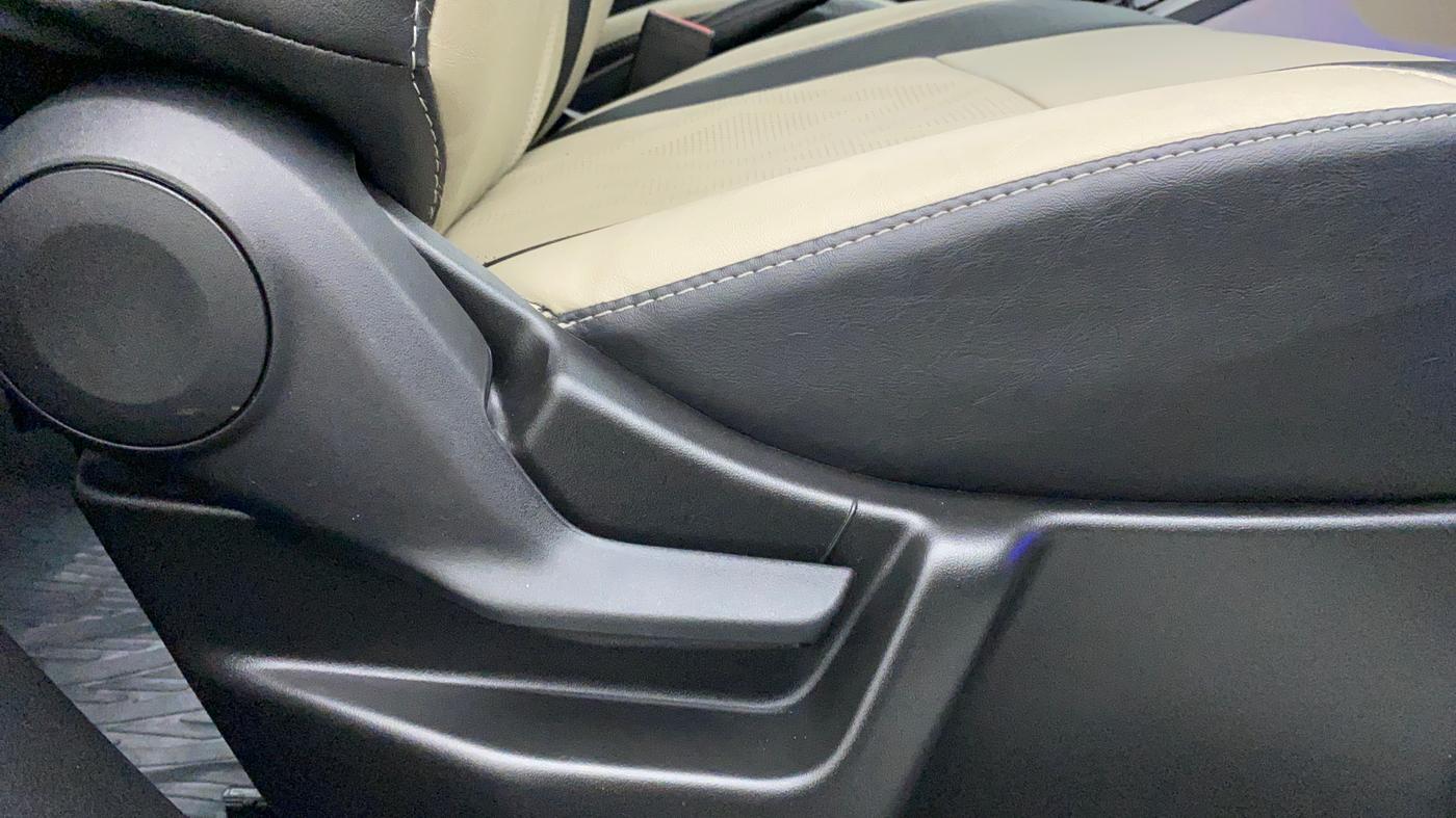 2021 Maruti New Wagon-R ZXI 1.2L AGS, Petrol, Automatic, 3,307 km, Driver Side Adjustment Panel