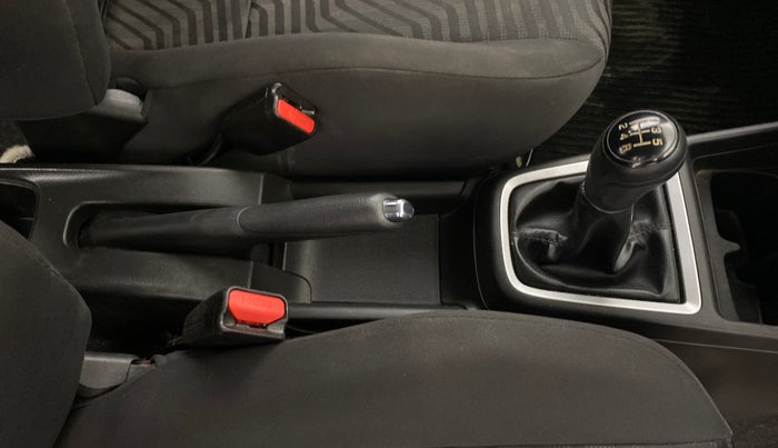2020 Maruti Swift VXI, Petrol, Manual, 28,532 km, Gear Lever
