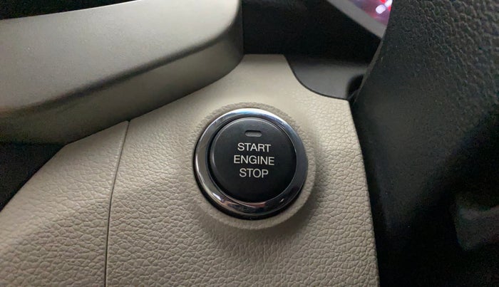 2021 Mahindra XUV300 W8 (O) 1.2 PETROL, Petrol, Manual, 33,153 km, Keyless Start/ Stop Button