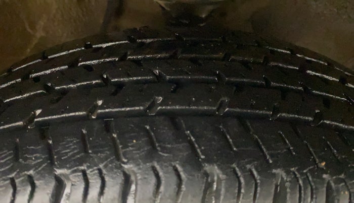2015 Maruti Alto K10 VXI, Petrol, Manual, 29,310 km, Right Front Tyre Tread