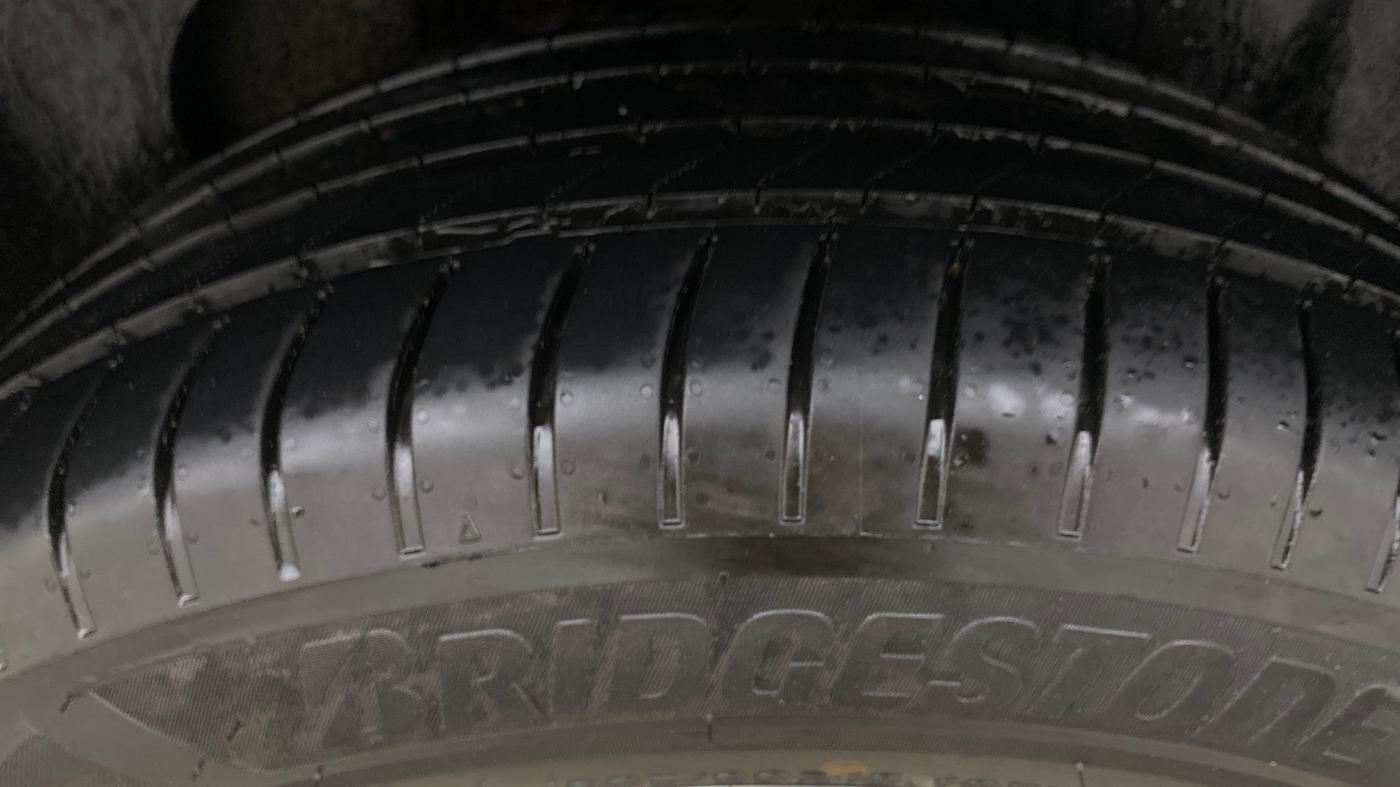 2023 Tata Safari XZA PLUS O 6STR, Diesel, Automatic, 17,805 km, Left Rear Tyre Tread
