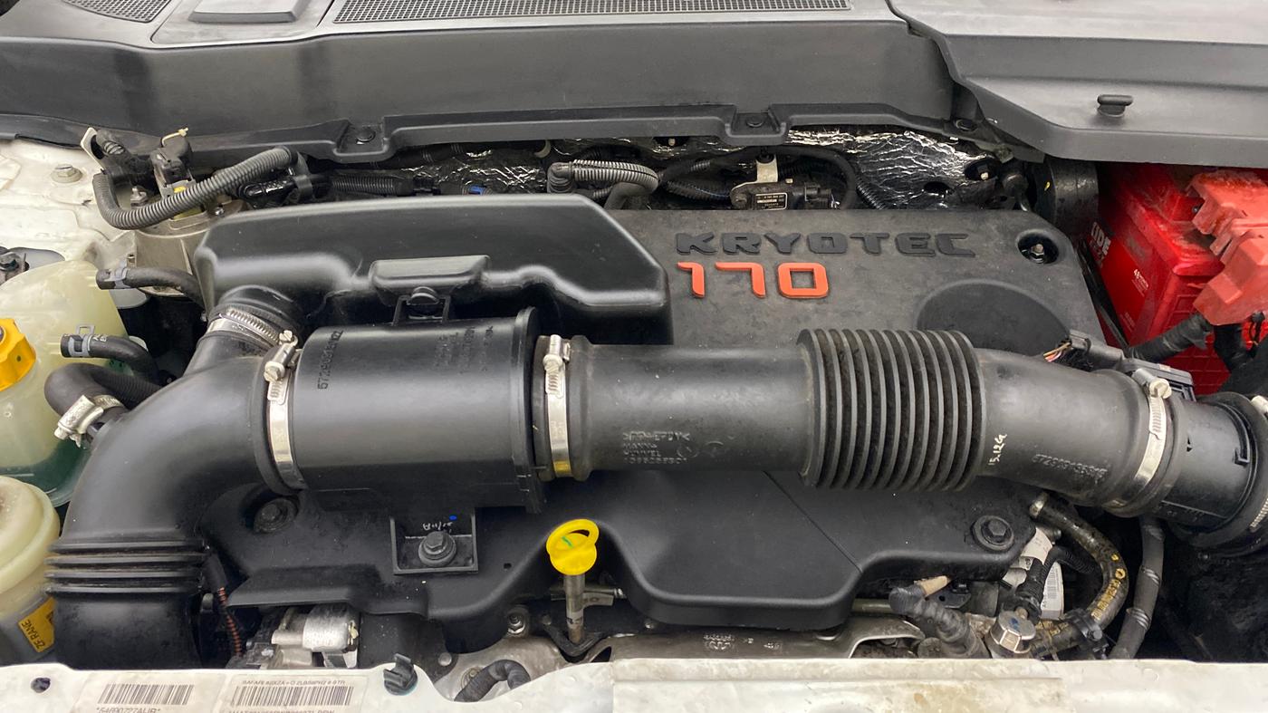 2023 Tata Safari XZA PLUS O 6STR, Diesel, Automatic, 17,805 km, Engine View