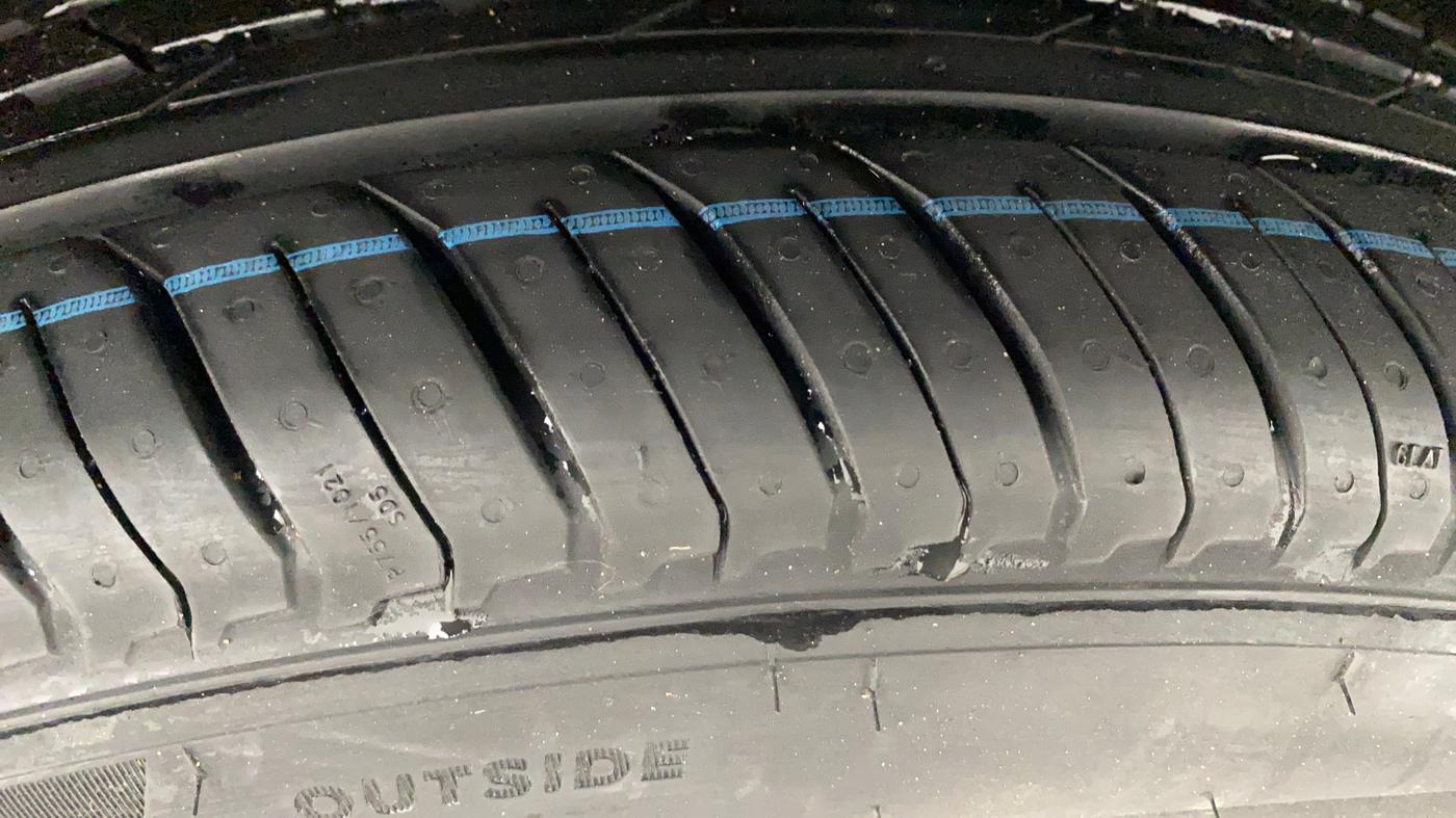 2018 Tata NEXON XT PETROL, Petrol, Manual, 40,774 km, Left Rear Tyre Tread