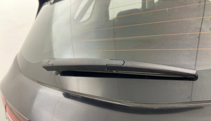 2019 MG HECTOR SHARP 2.0 DIESEL, Diesel, Manual, 1,22,590 km, Rear Wiper