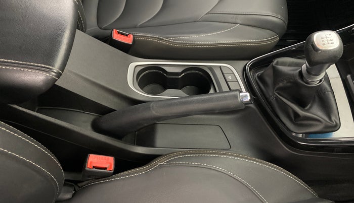 2019 MG HECTOR SHARP 2.0 DIESEL, Diesel, Manual, 1,22,590 km, Gear Lever