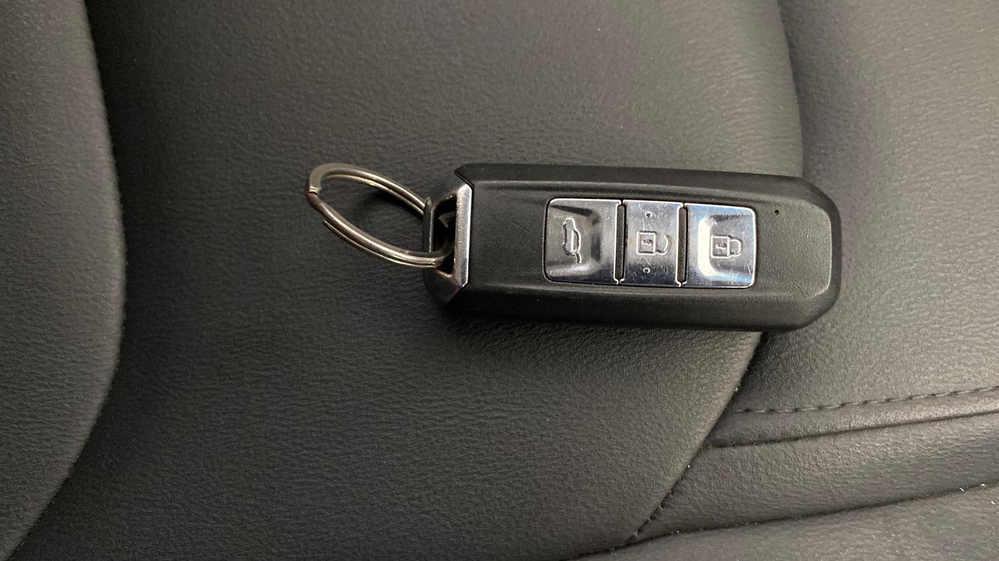 2019 MG HECTOR SHARP 2.0 DIESEL, Diesel, Manual, 1,22,590 km, Key Close Up