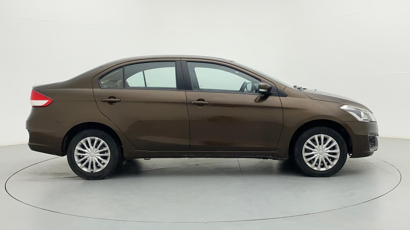 2015 Maruti Ciaz VXI, Petrol, Manual, 62,793 km, Right Side