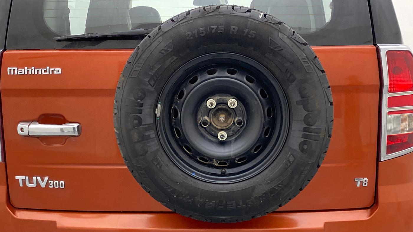 2016 Mahindra TUV300 T8, Diesel, Manual, 59,642 km, Spare Tyre