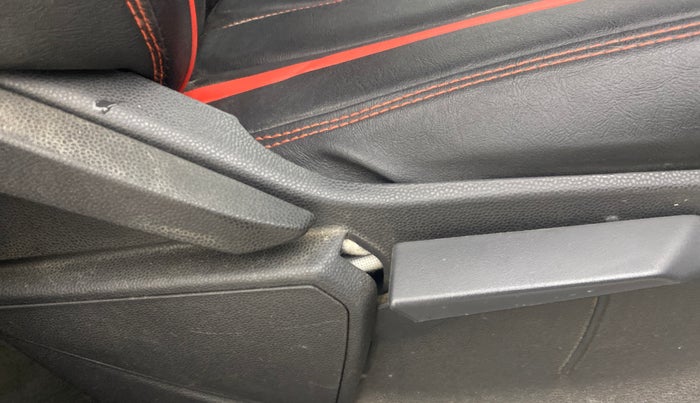 2014 Ford Ecosport TITANIUM 1.0L ECOBOOST, Petrol, Manual, 90,393 km, Driver Side Adjustment Panel