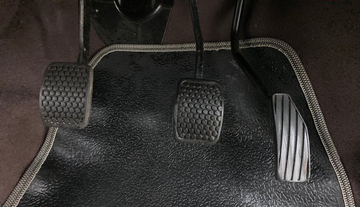 2010 Maruti Zen Estilo VXI, Petrol, Manual, 12,570 km, Pedals