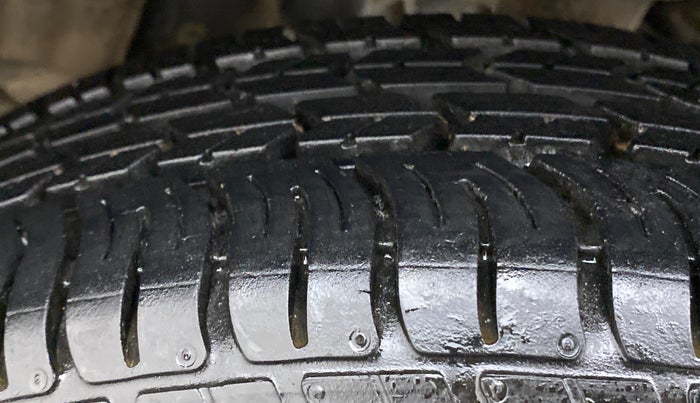 2010 Maruti Zen Estilo VXI, Petrol, Manual, 12,570 km, Left Rear Tyre Tread