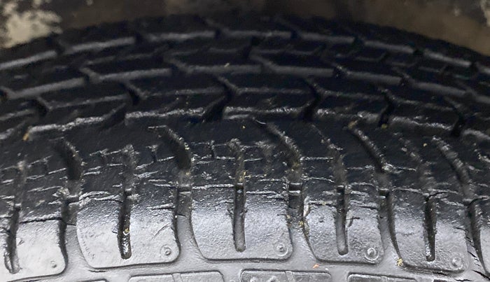 2010 Maruti Zen Estilo VXI, Petrol, Manual, 12,570 km, Left Front Tyre Tread