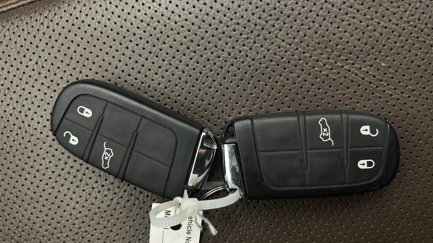2023 Jeep MERIDIAN LIMITED (O) 4X2 MT, Diesel, Manual, 28,702 km, Key Close Up