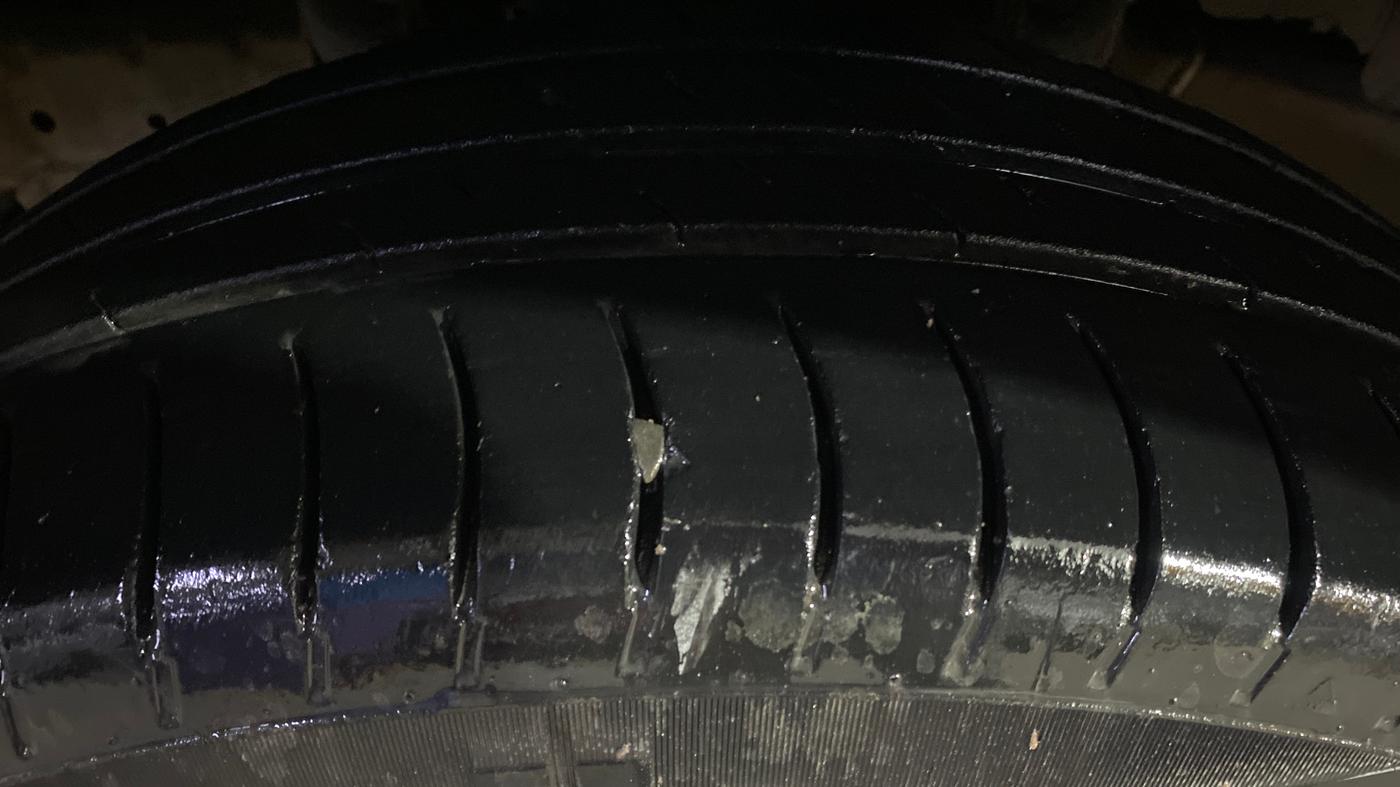 2013 Mahindra Quanto C4, Diesel, Manual, 97,159 km, Left Front Tyre Tread