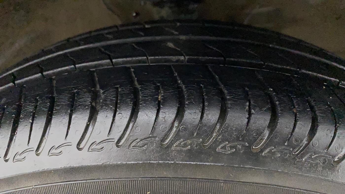 2021 Maruti S PRESSO VXI CNG, CNG, Manual, 45,975 km, Right Front Tyre Tread